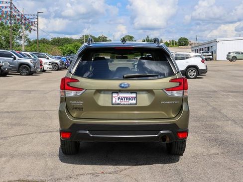Used 2024 Subaru Forester Premium image 4
