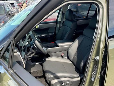 Used 2025 Hyundai Santa Fe SEL image 9