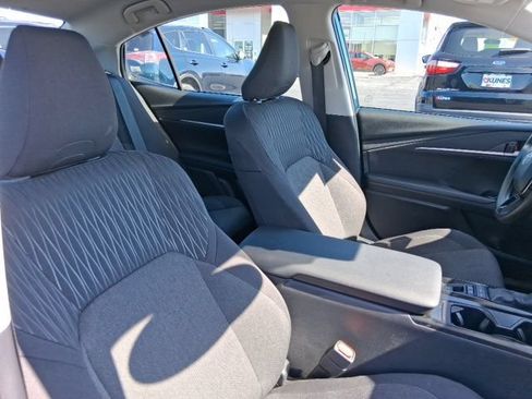 Used 2025 Toyota Camry LE AWD/4WD image 15
