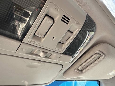 Used 2013 Subaru Legacy 2.5i Limited w/ Popular Pkg 2 image 30