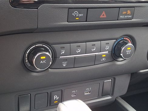 Certified 2024 Nissan Frontier S w/ Technology Package AWD/4WD image 17