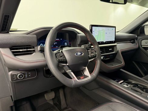 Used 2025 Ford Explorer ST w/ Sun And Sound Package AWD/4WD image 17