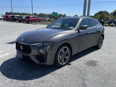 Used 2023 Maserati Levante Modena image 7