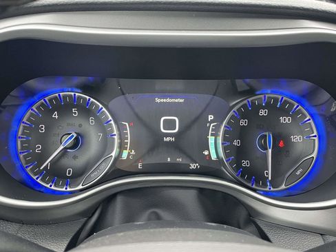 New 2026 Chrysler Pacifica Select FWD image 33