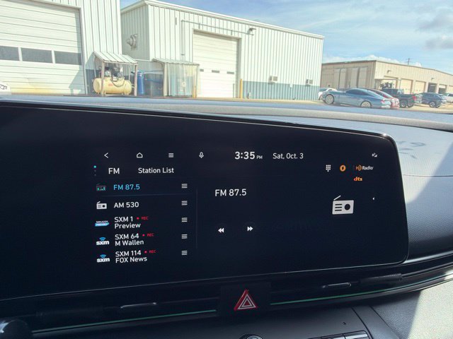 Used 2026 Hyundai Elantra SEL FWD image 13