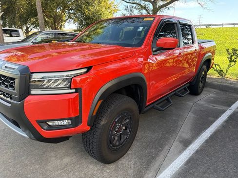 Used 2025 Nissan Frontier Pro-X RWD image 4
