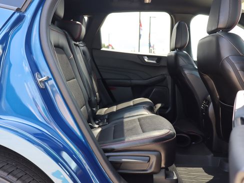 Used 2023 Ford Escape ST-Line Elite image 12