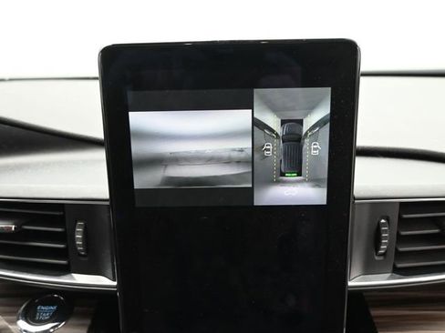 Used 2023 Ford Explorer Limited w/ Limited Technology Package image 20