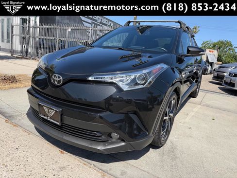 Used 2018 Toyota C-HR XLE FWD image 3