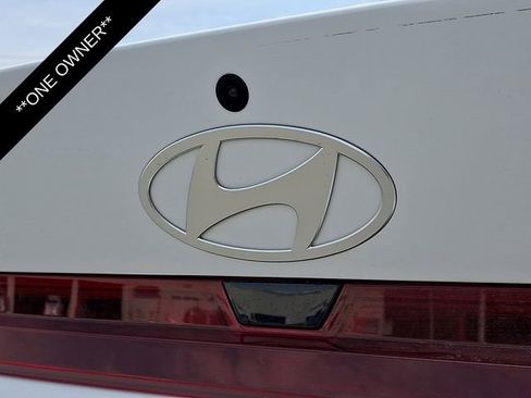 Used 2025 Hyundai Elantra SE FWD image 30
