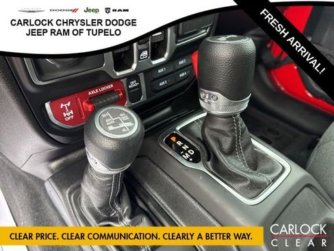 Used 2025 Jeep Wrangler Sport image 24