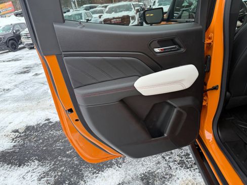 New 2026 GMC Canyon AT4X w/ LPO, Sports Bar Package image 17