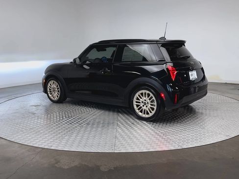 Used 2025 MINI Cooper S FWD image 6