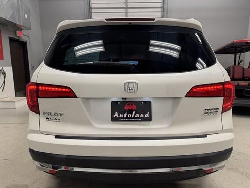 Used 2017 Honda Pilot Touring image 6
