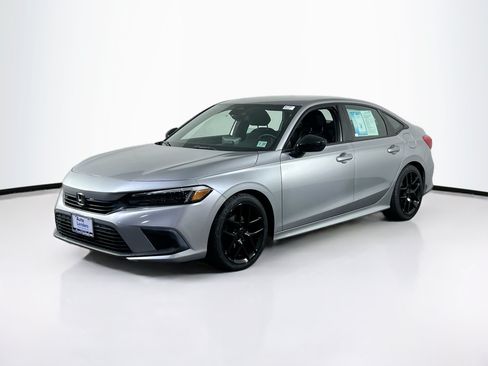 Used 2022 Honda Civic Sport image 1