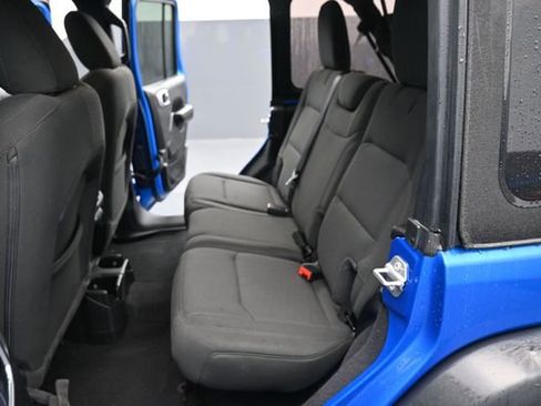 Used 2023 Jeep Wrangler Unlimited Sport AWD/4WD image 11