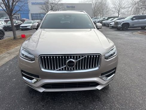 Used 2024 Volvo XC90 B6 Plus w/ Protection Package image 2