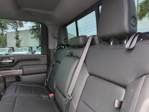 Used 2022 Chevrolet Silverado 2500 LTZ w/ LTZ Plus Package AWD/4WD image 18
