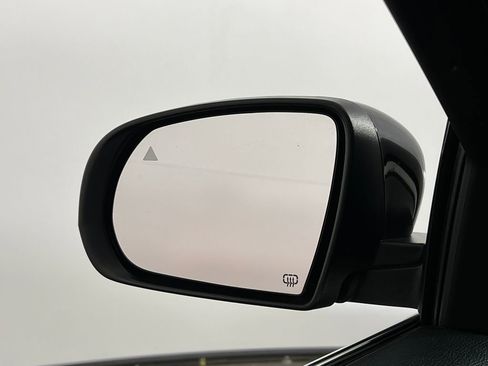 Used 2021 Jeep Cherokee Latitude Plus image 34