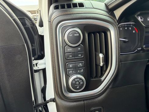 Used 2021 GMC Sierra 1500 AT4 w/ AT4 Value Package AWD/4WD image 28