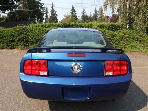 Used 2007 Ford Mustang Premium RWD image 10