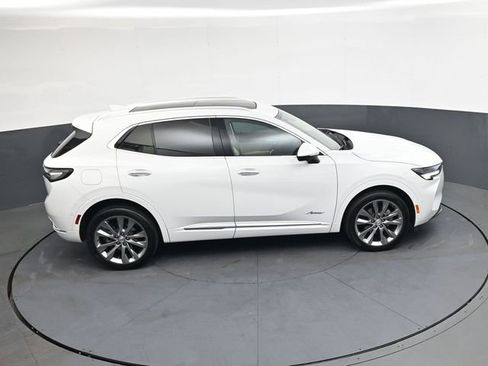 Used 2022 Buick Envision Avenir w/ Technology Package II image 25