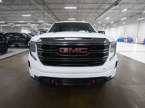 Used 2023 GMC Sierra 1500 AT4 w/ AT4 Preferred Package AWD/4WD image 11