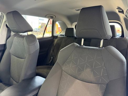 Certified 2021 Toyota RAV4 XLE AWD/4WD image 22