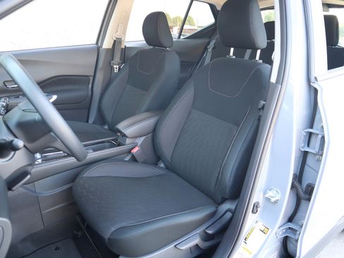 Used 2024 Nissan Kicks SV image 14