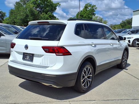 Used 2019 Volkswagen Tiguan SE w/ Panoramic Sunroof Package image 7