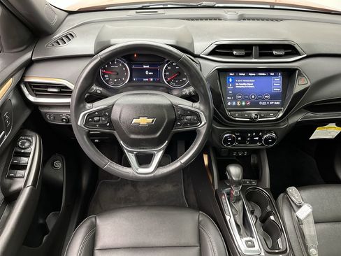 Certified 2023 Chevrolet TrailBlazer ACTIV w/ Sun and Liftgate Package image 13