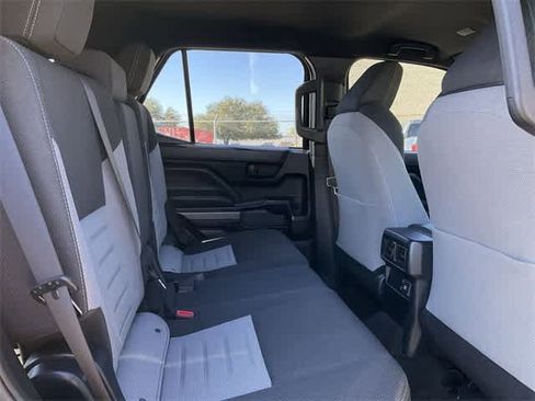 Used 2025 Toyota 4Runner TRD Off-Road image 16