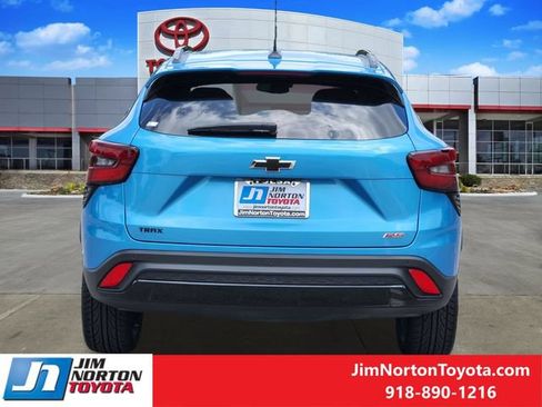 Used 2025 Chevrolet Trax RS w/ Driver Confidence Package FWD image 7