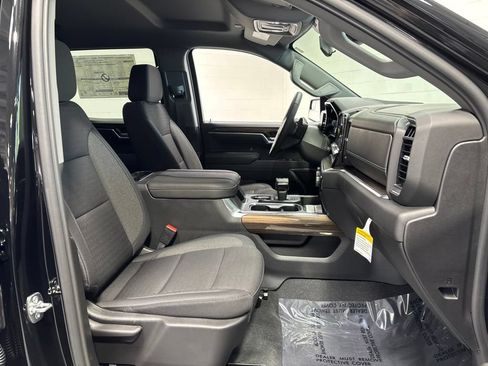New 2026 Chevrolet Silverado 1500 RST AWD/4WD image 10