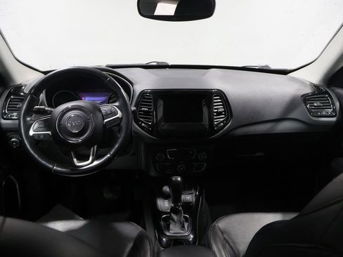 Used 2019 Jeep Compass Latitude AWD/4WD image 17