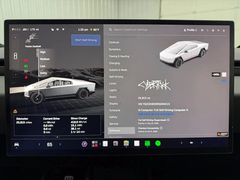 Used 2024 Tesla Cybertruck AWD Crew Cab image 23