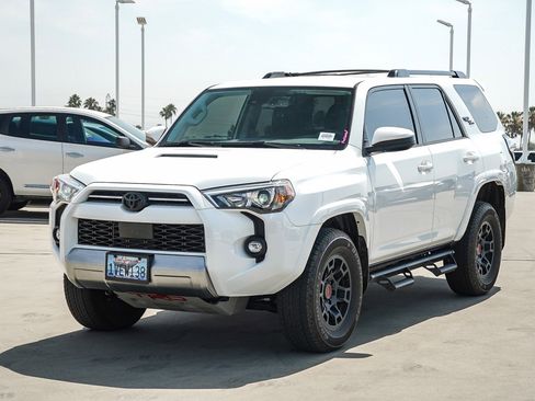 Used 2024 Toyota 4Runner TRD Off-Road w/ TRD Black Wheel Package (TMS) AWD/4WD image 3