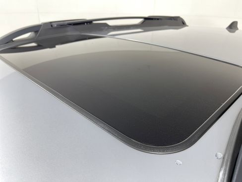 Used 2022 Subaru Outback Limited image 6