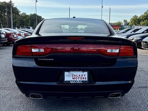 Used 2012 Dodge Charger SE w/ Connectivity Group RWD image 6
