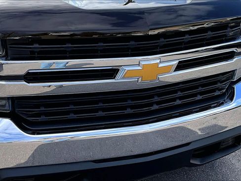 Used 2019 Chevrolet Silverado 1500 LT w/ All-Star Edition image 27