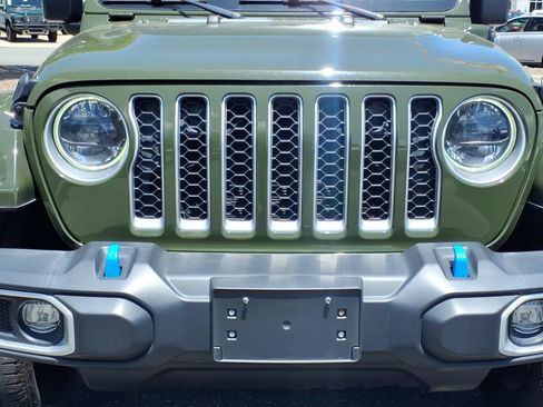 Used 2023 Jeep Wrangler Unlimited Sahara w/ Cold Weather Group AWD/4WD image 16