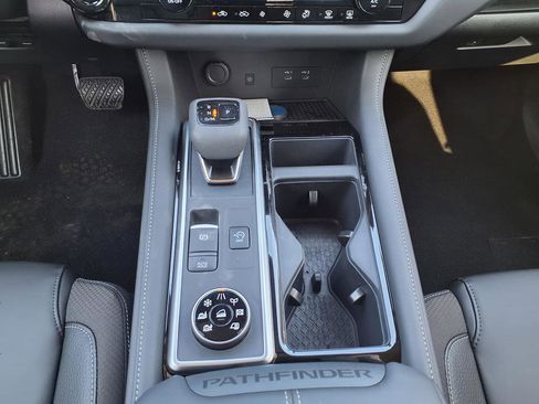 New 2026 Nissan Pathfinder SL image 20