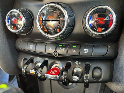 Used 2016 MINI Cooper S image 24