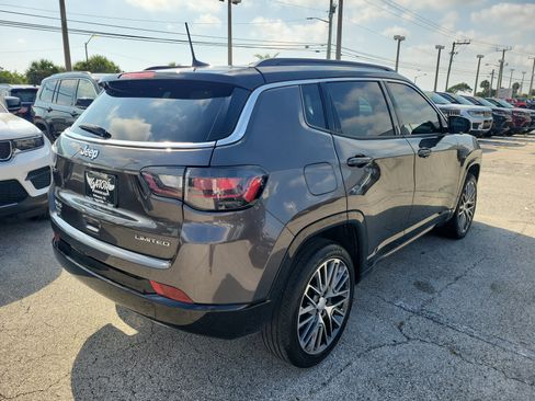 Used 2023 Jeep Compass Limited w/ Elite Group image 4