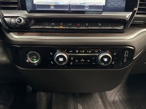 Used 2022 GMC Sierra 1500 SLT w/ X31 Off-Road Package image 28