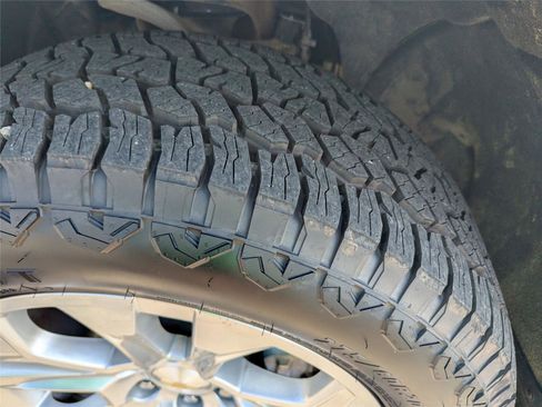 Used 2024 Chevrolet Silverado 1500 LTZ w/ LTZ Convenience Package II image 11