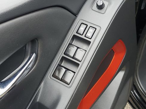 Used 2022 Nissan Frontier Pro-X image 12