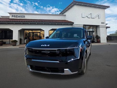 New 2026 Kia EV9 Land image 4