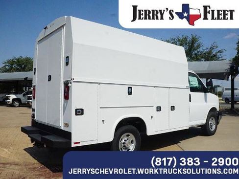 New 2025 Chevrolet Express 3500 w/ Power Convenience Package image 4