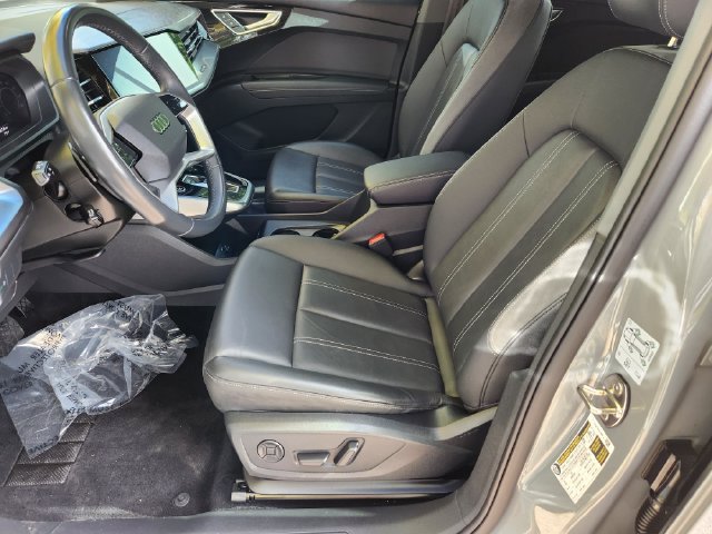 Used 2023 Audi Q4 e-tron Premium Plus AWD/4WD image 11